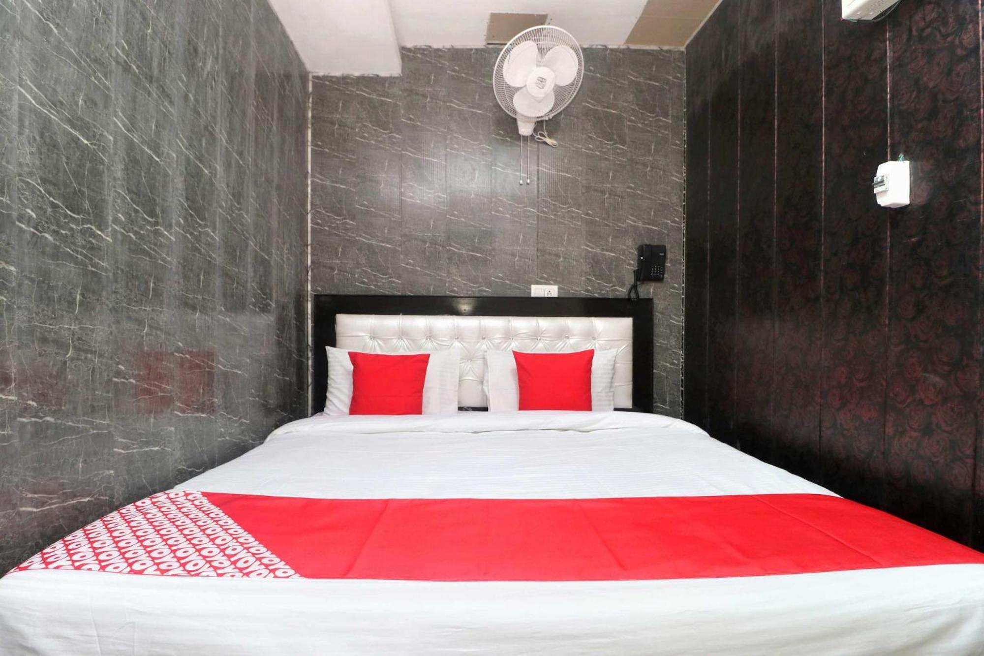 Oyo Hotel Aryan Plaza Chandīgarh Екстериор снимка
