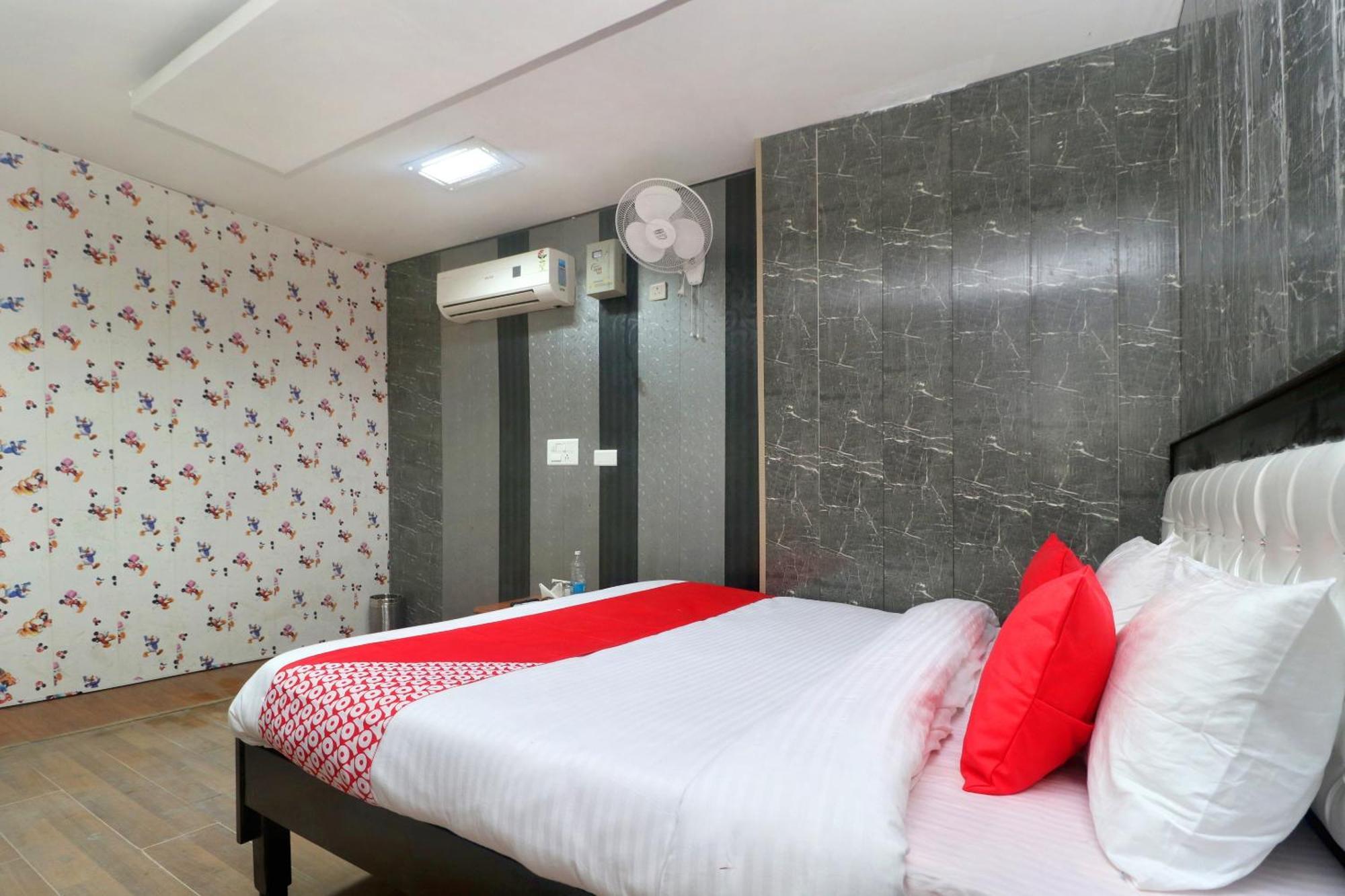 Oyo Hotel Aryan Plaza Chandīgarh Екстериор снимка