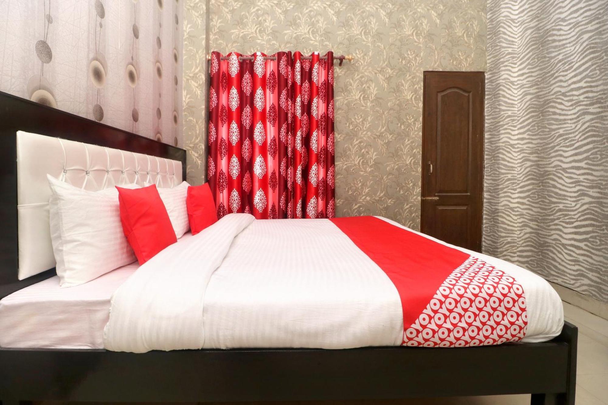 Oyo Hotel Aryan Plaza Chandīgarh Екстериор снимка